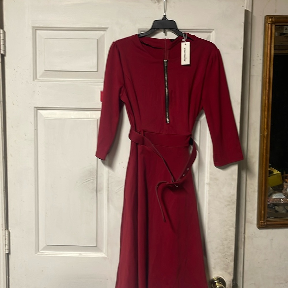Red long sleeve dress with zipper and belt size XL
